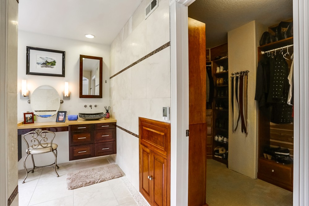 Virtual tour photo 27 of 39 for 4870 Riding Ridge Rd