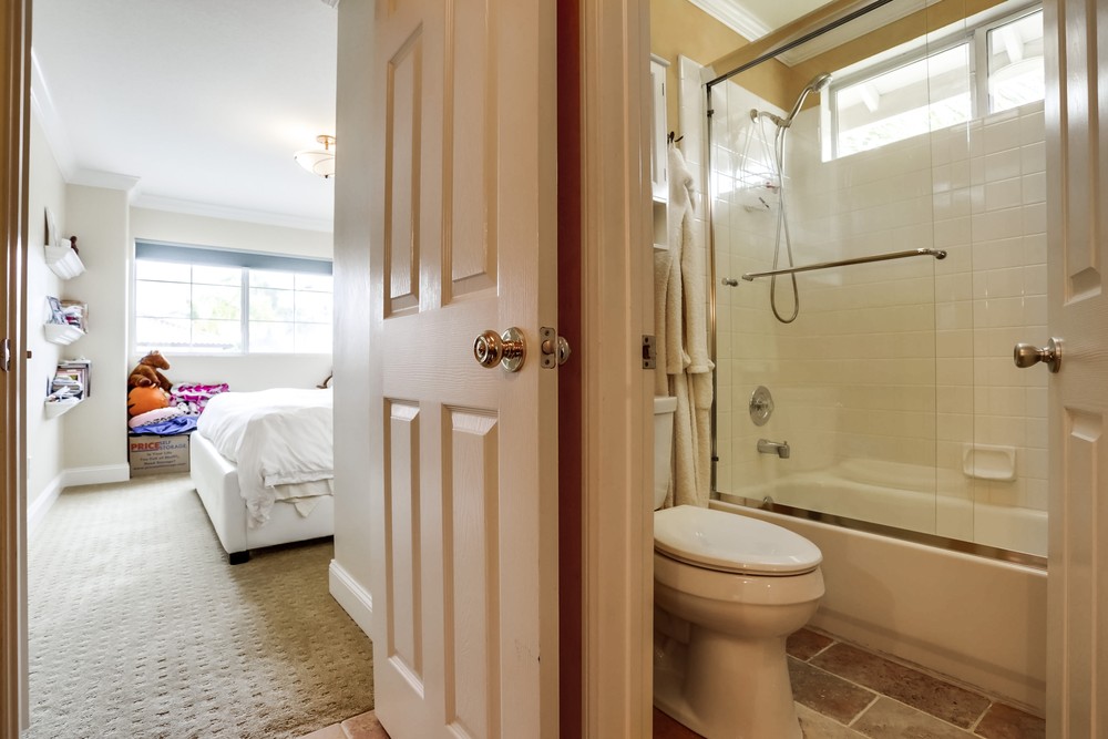 Virtual tour photo 31 of 39 for 4870 Riding Ridge Rd
