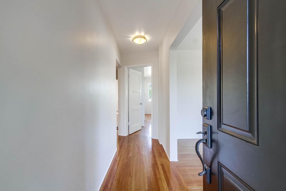 Virtual tour photo 10 of 42 for 4871 Hart Dr