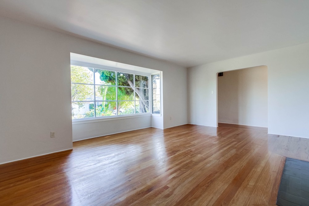 Virtual tour photo 14 of 42 for 4871 Hart Dr