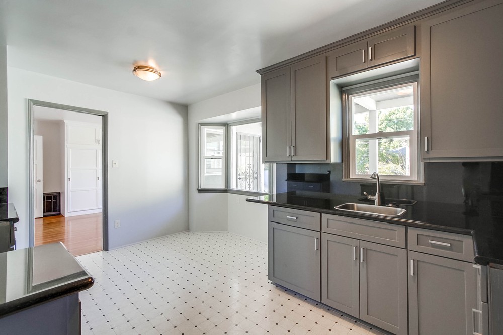 Virtual tour photo 18 of 42 for 4871 Hart Dr