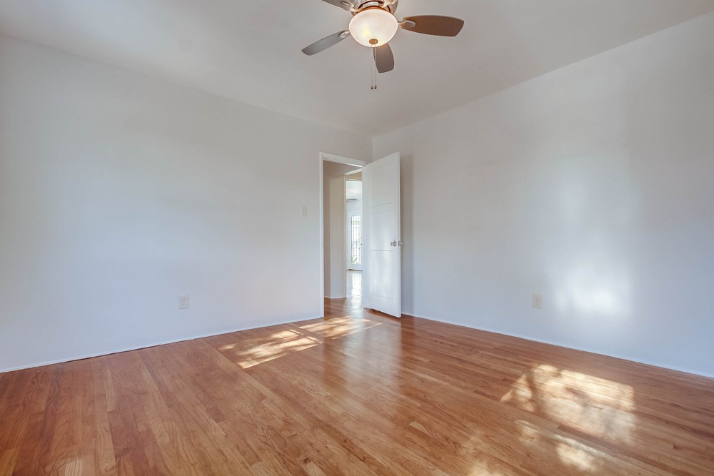 Virtual tour photo 33 of 42 for 4871 Hart Dr