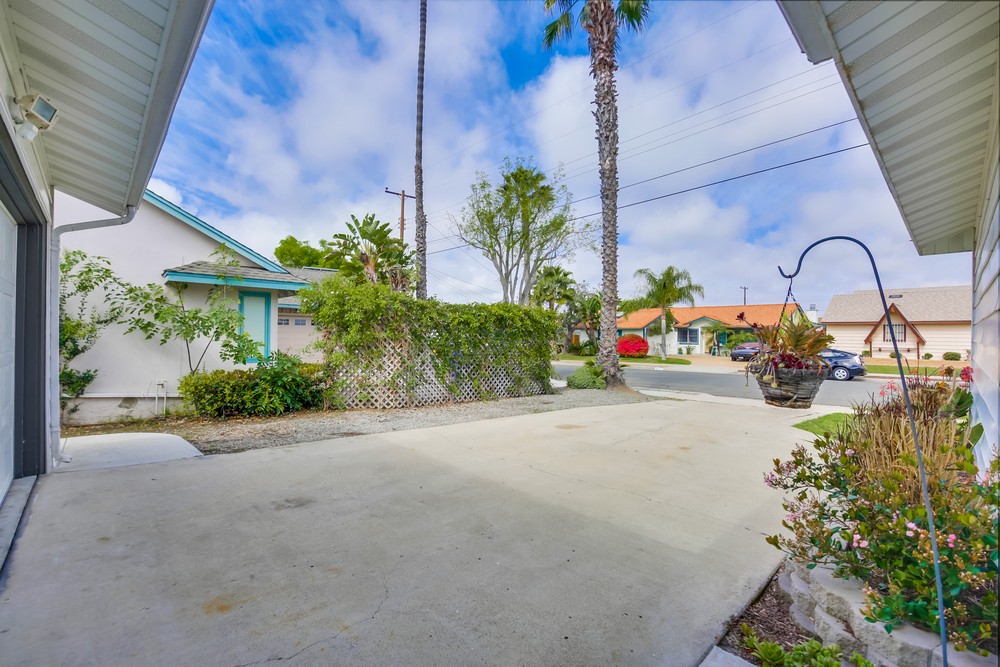 Virtual tour photo 8 of 43 for 4873 Mt Casas Dr