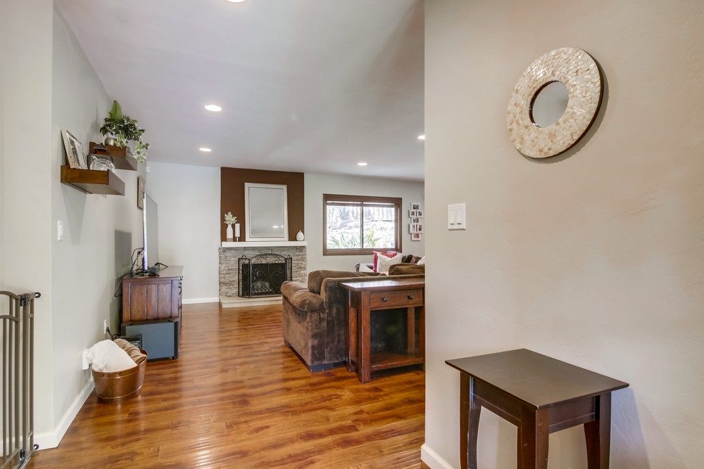 Virtual tour photo 3 of 49 for 4874 Campanile Dr