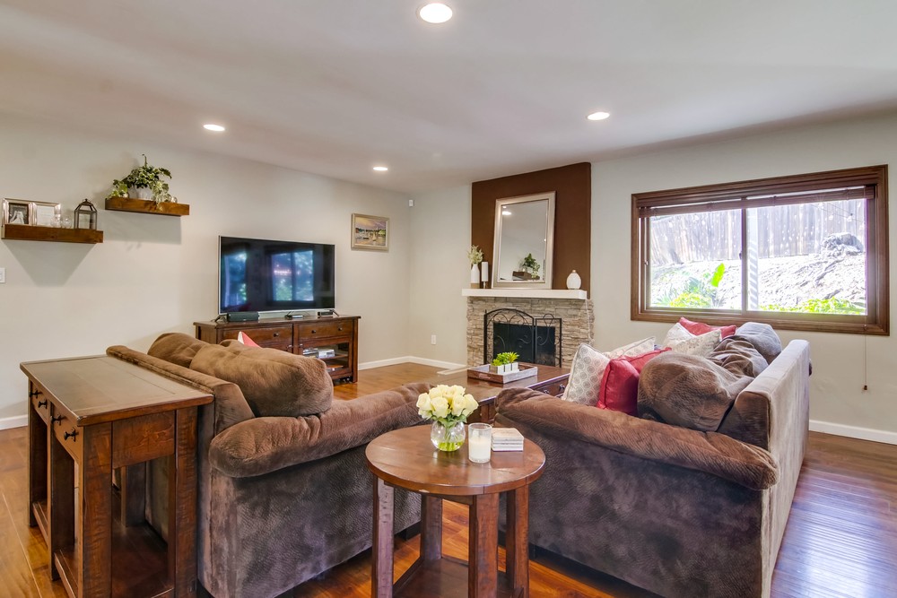 Virtual tour photo 5 of 49 for 4874 Campanile Dr