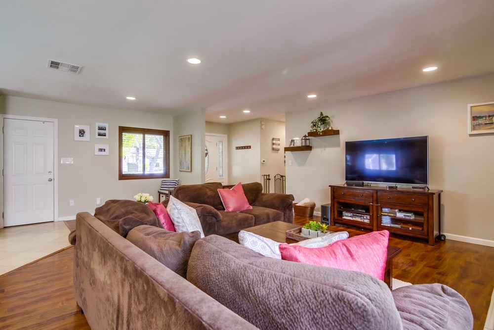 Virtual tour photo 9 of 49 for 4874 Campanile Dr