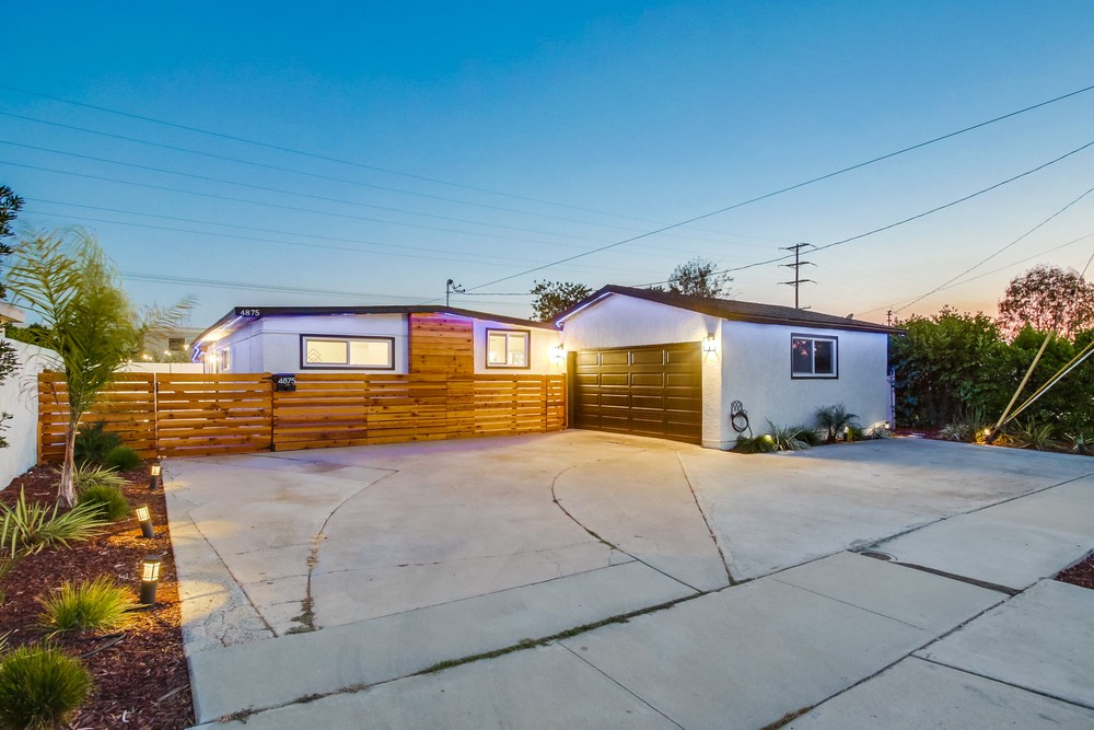 Virtual tour photo 1 of 81 for 4875 Barstow St