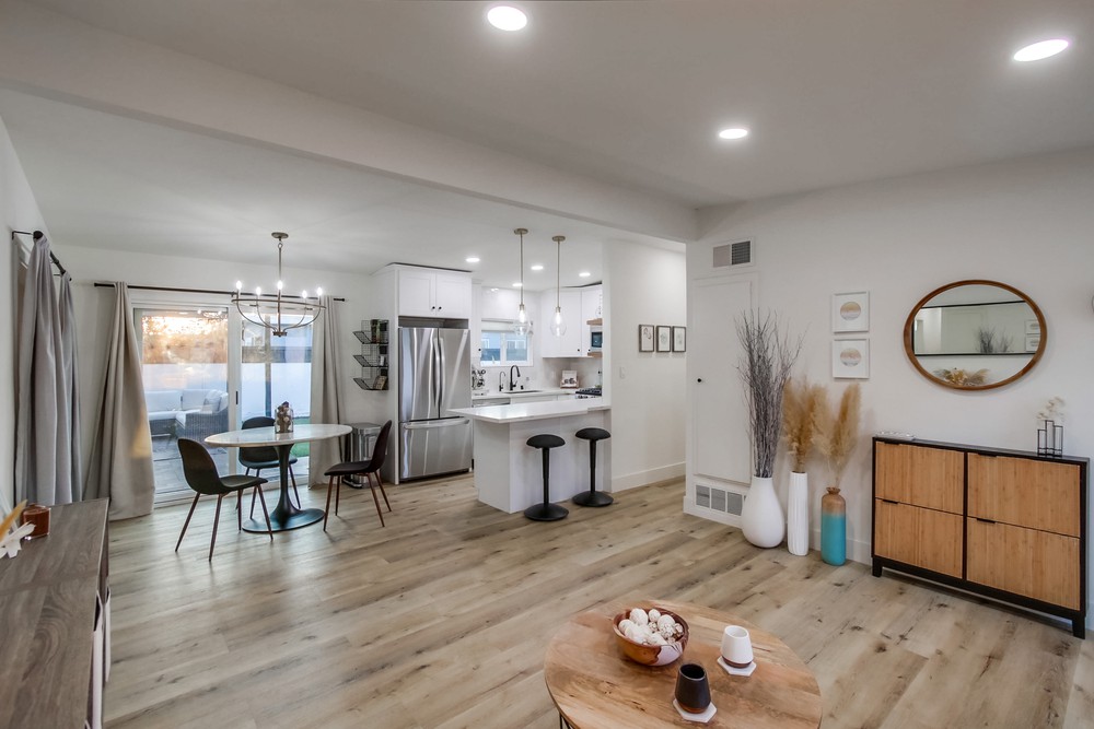 Virtual tour photo 26 of 81 for 4875 Barstow St