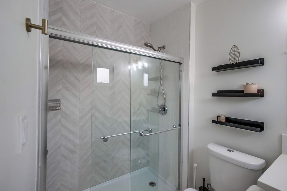 Virtual tour photo 56 of 81 for 4875 Barstow St