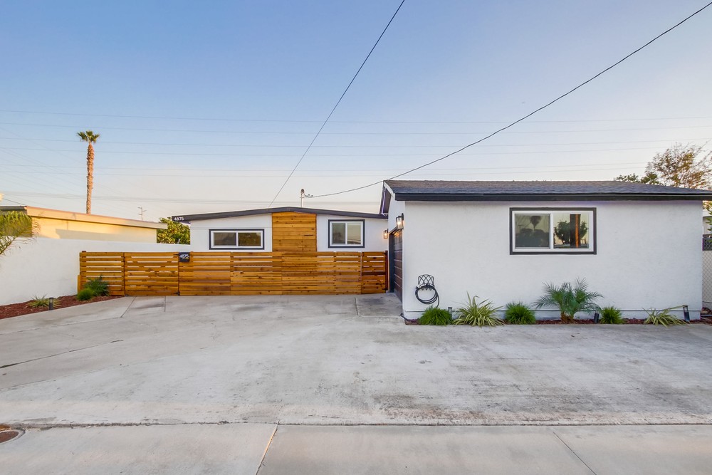 Virtual tour photo 58 of 81 for 4875 Barstow St