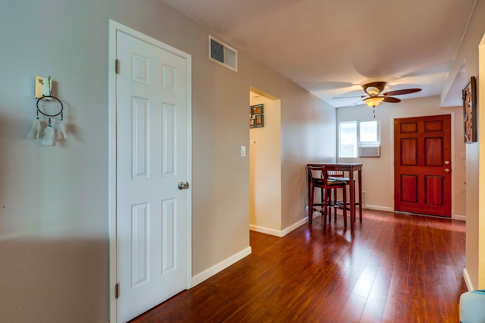 Virtual tour photo 18 of 31 for 4875 Cole St #47