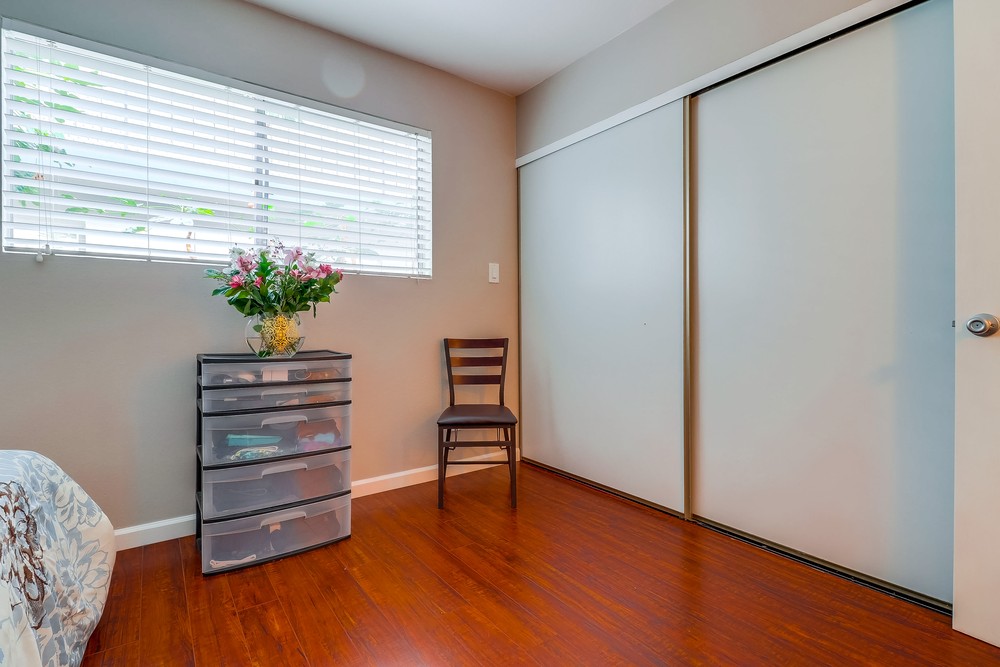 Virtual tour photo 22 of 31 for 4875 Cole St #47