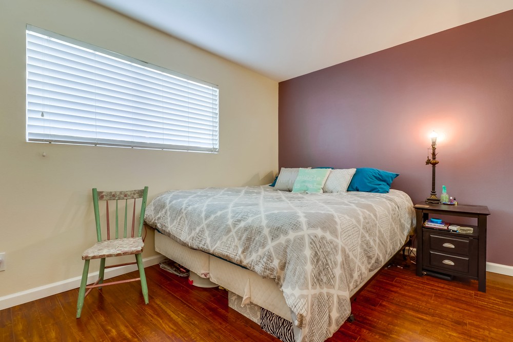 Virtual tour photo 23 of 31 for 4875 Cole St #47