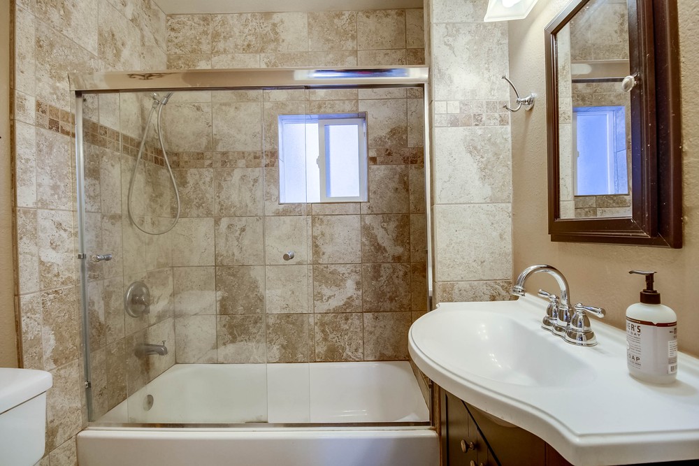 Virtual tour photo 29 of 36 for 4876 Mansfield St