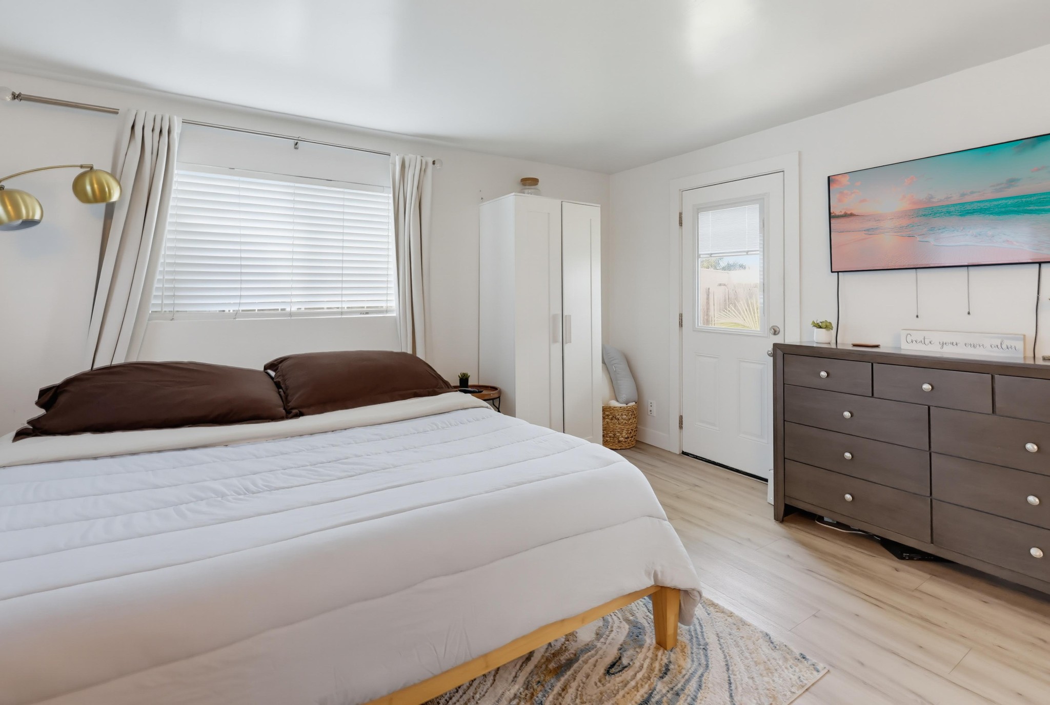 Virtual tour photo 16 of 64 for 4879 Long Branch Ave