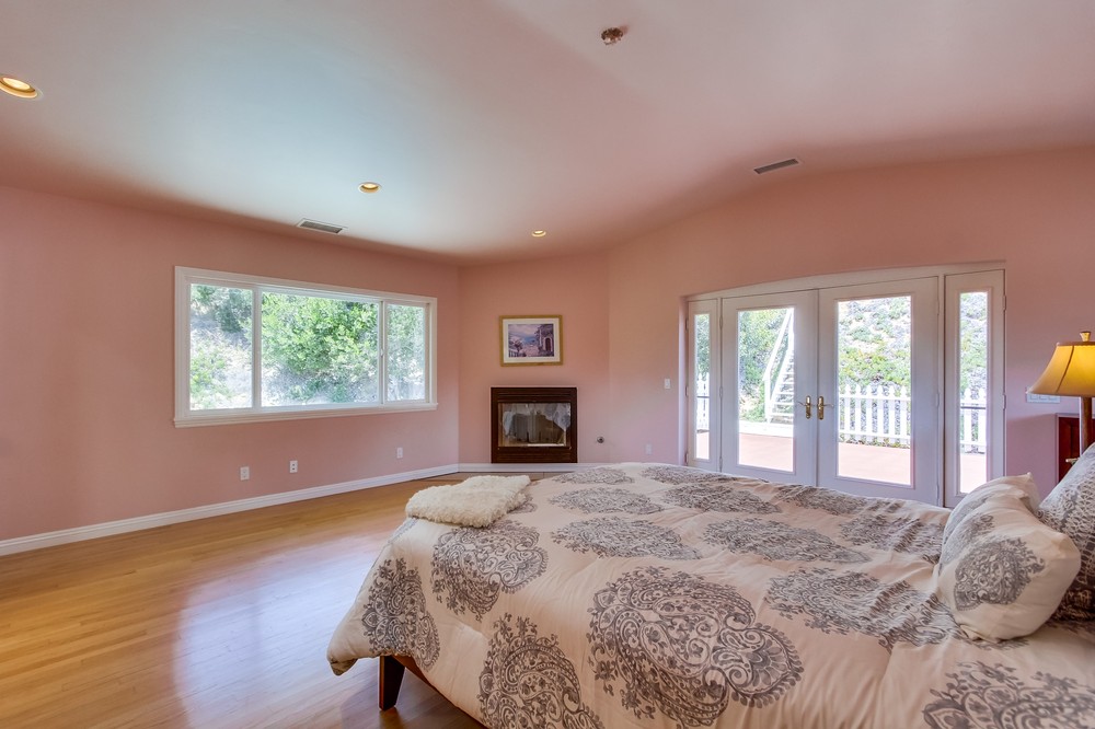 Virtual tour photo 16 of 31 for 4880 Kane Street