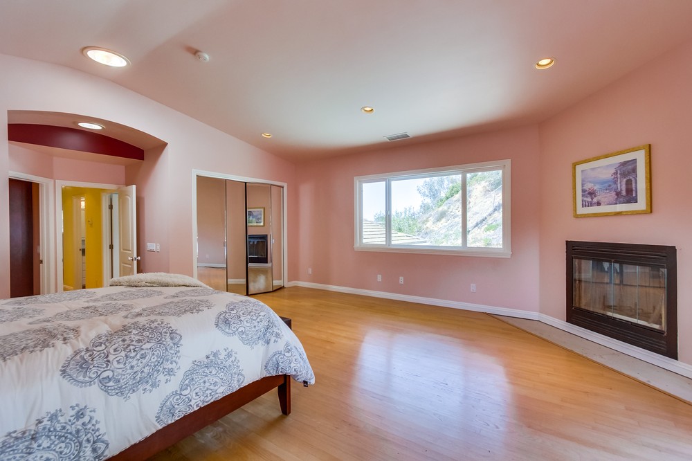 Virtual tour photo 17 of 31 for 4880 Kane Street