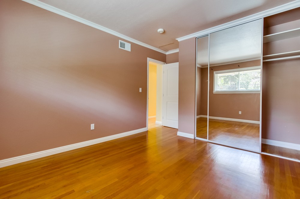 Virtual tour photo 24 of 31 for 4880 Kane Street