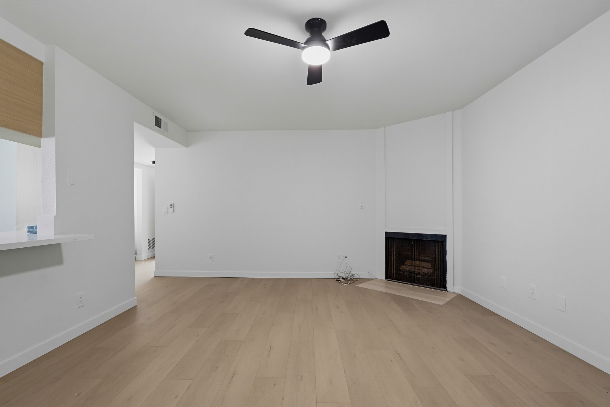 Virtual tour photo 11 of 39 for 4881 Vista Dr Unit 1