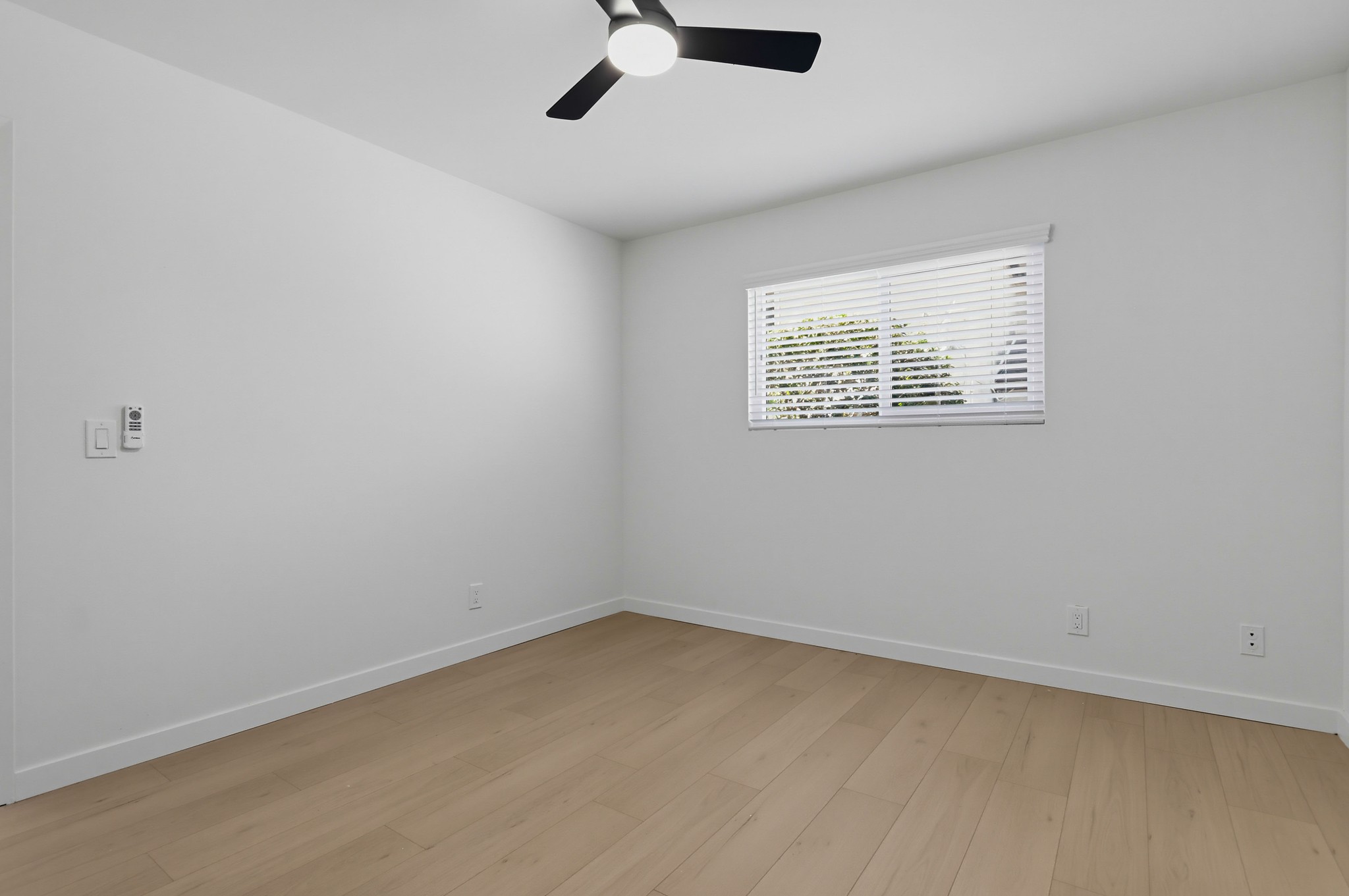 Virtual tour photo 31 of 39 for 4881 Vista Dr Unit 1