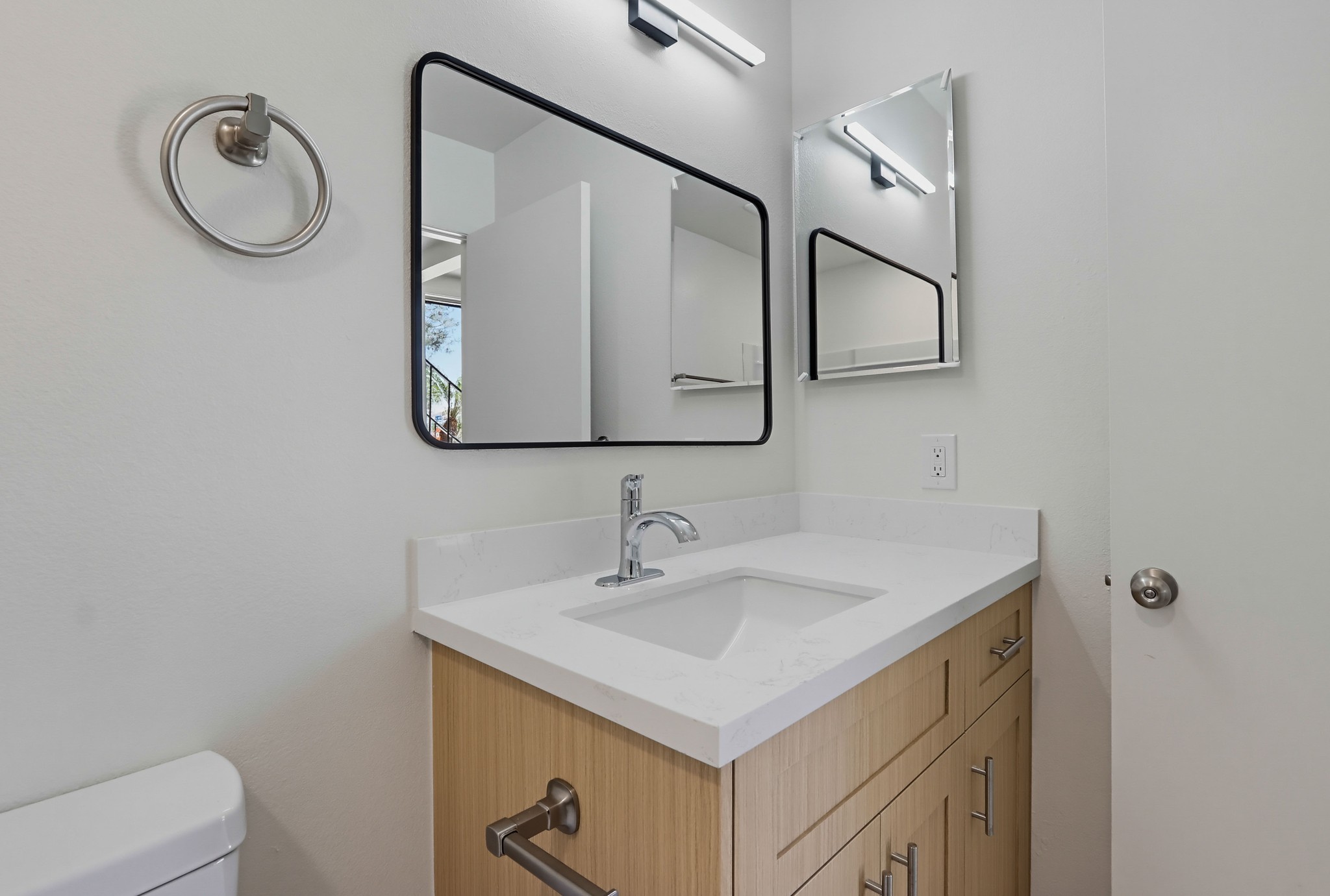 Virtual tour photo 36 of 39 for 4881 Vista Dr Unit 1
