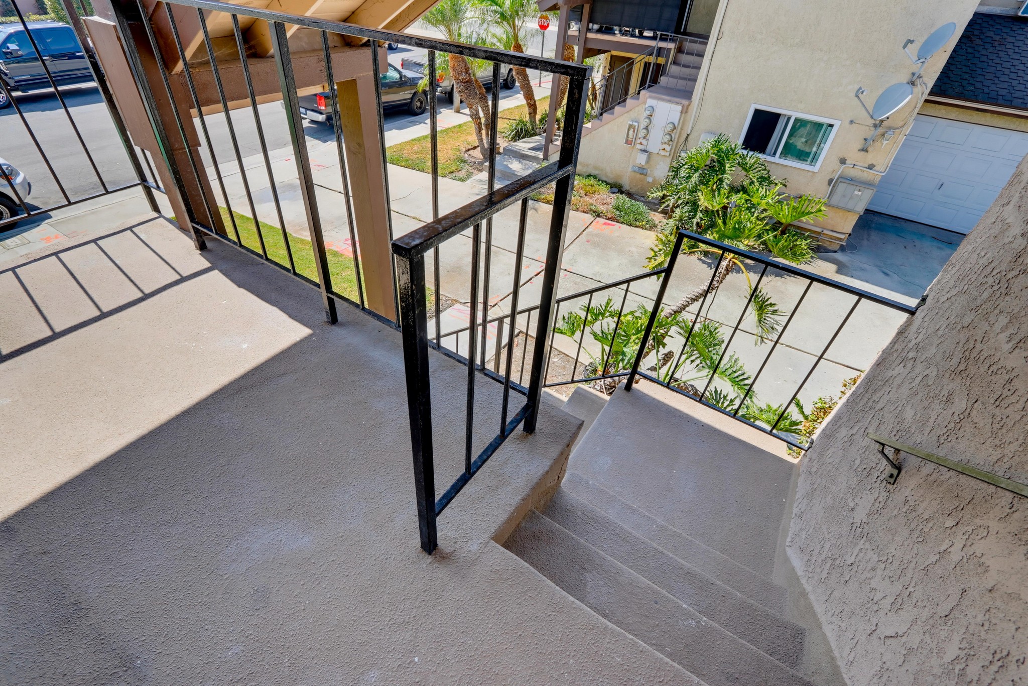 Virtual tour photo 5 of 56 for 4881 Vista Dr Unit 2