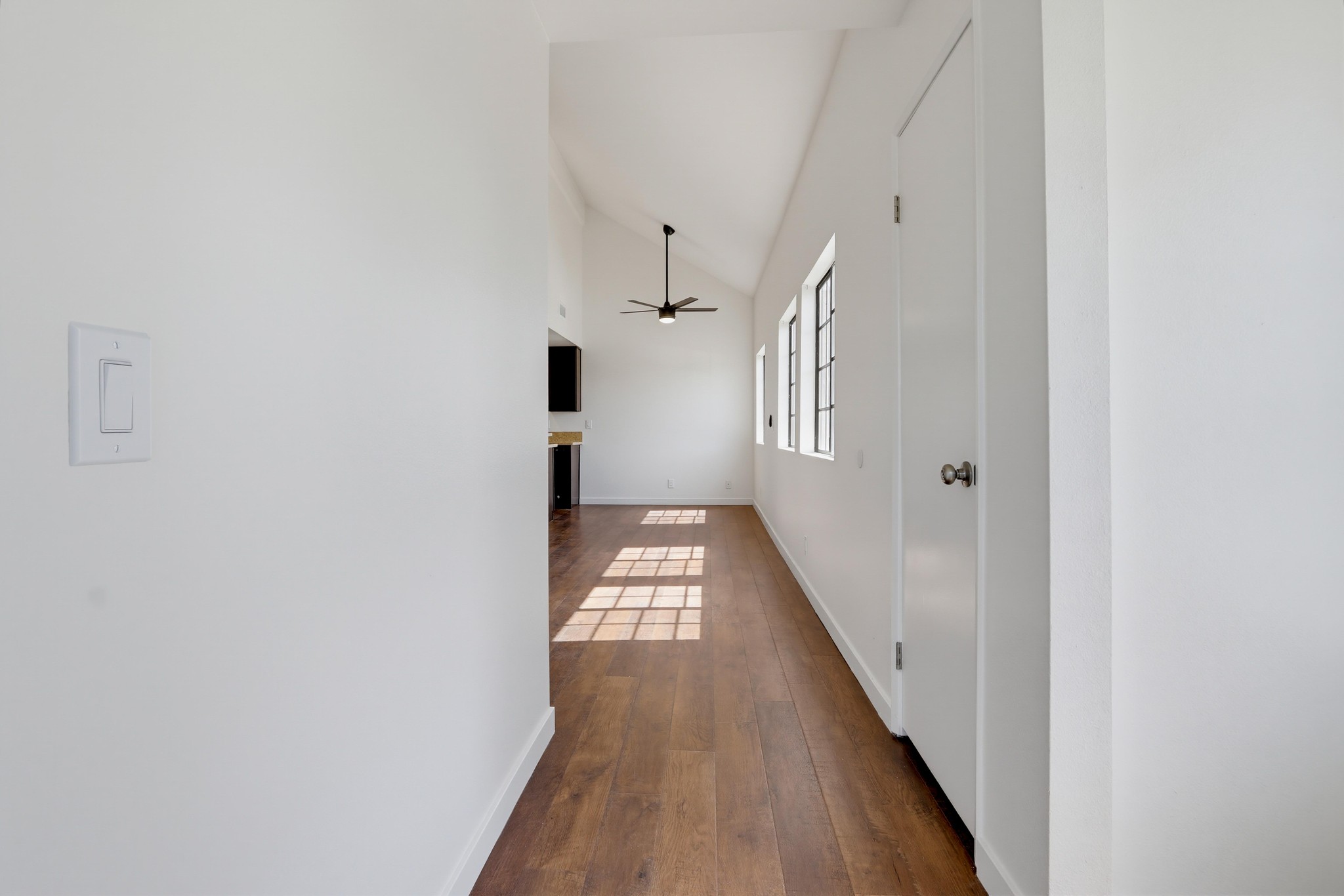 Virtual tour photo 7 of 56 for 4881 Vista Dr Unit 2