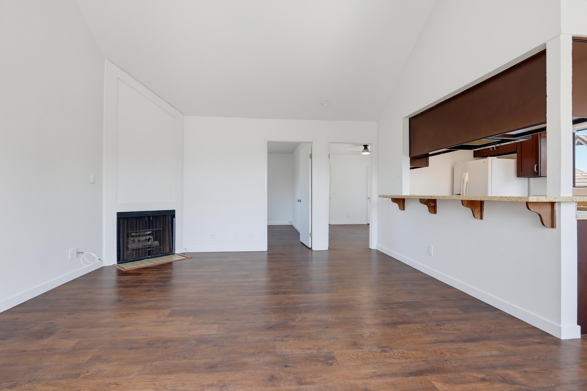 Virtual tour photo 10 of 56 for 4881 Vista Dr Unit 2