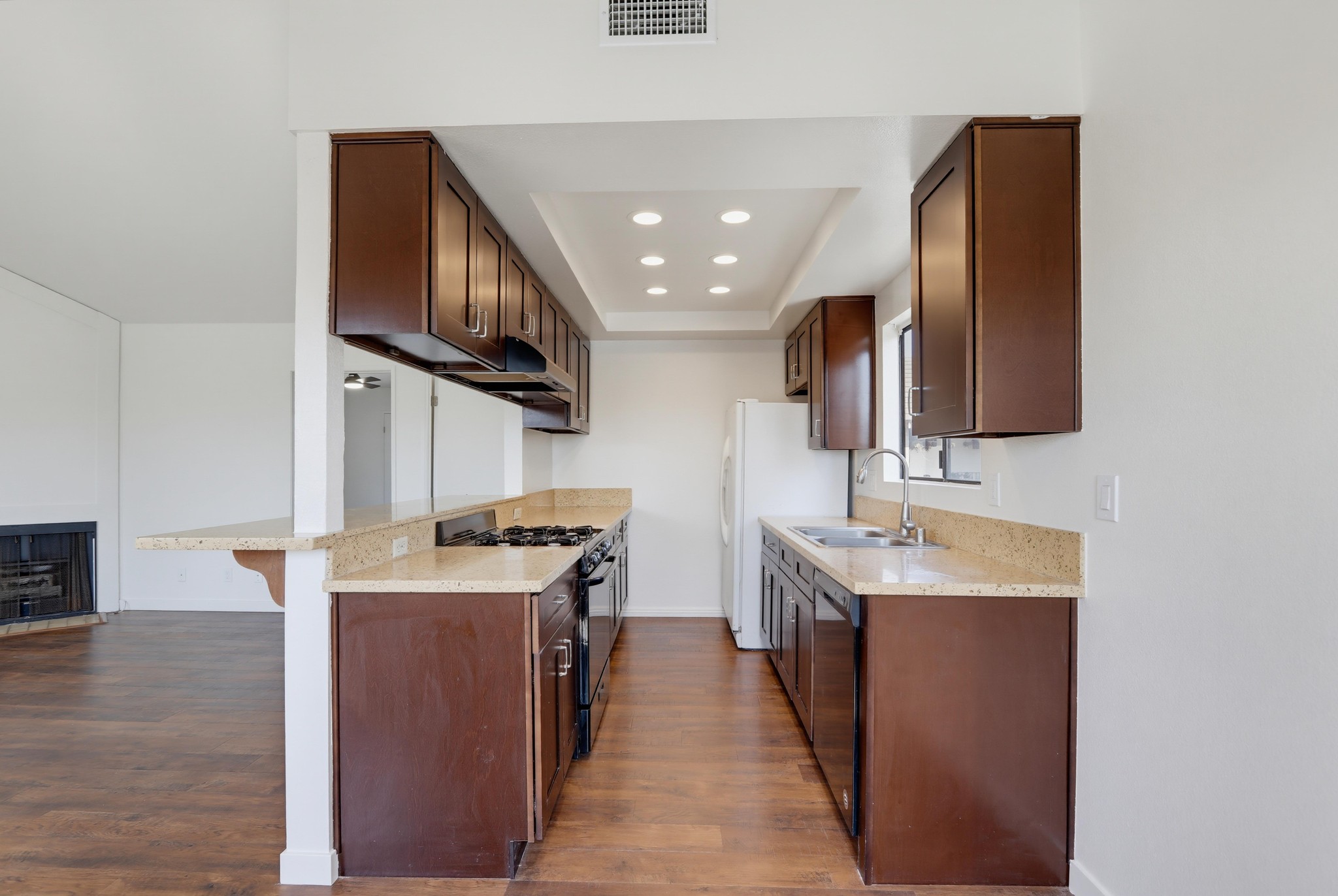 Virtual tour photo 21 of 56 for 4881 Vista Dr Unit 2