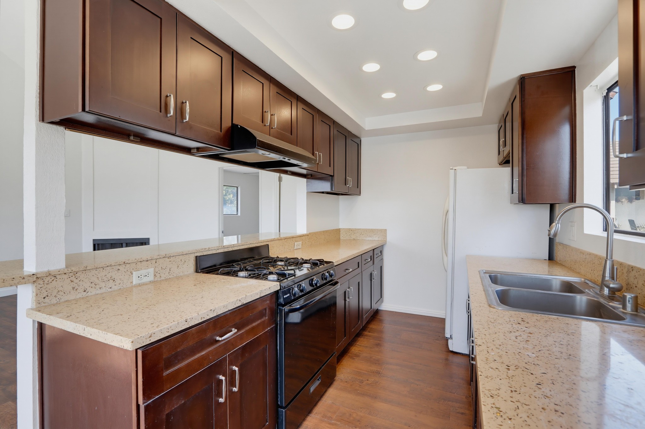 Virtual tour photo 22 of 56 for 4881 Vista Dr Unit 2
