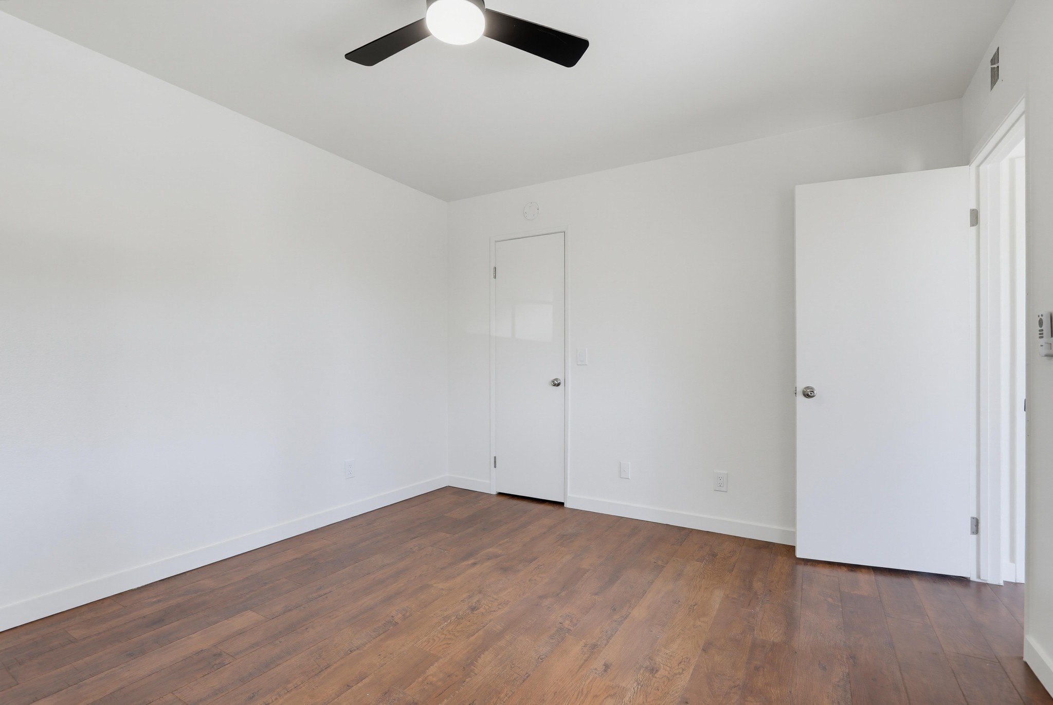 Virtual tour photo 30 of 56 for 4881 Vista Dr Unit 2