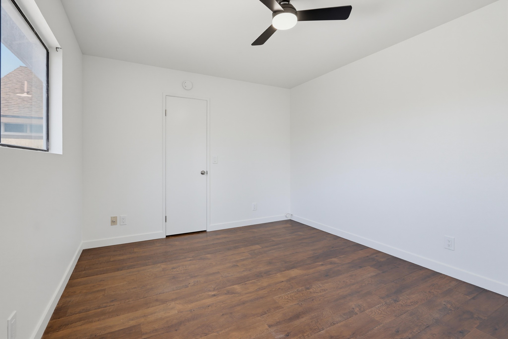 Virtual tour photo 33 of 56 for 4881 Vista Dr Unit 2