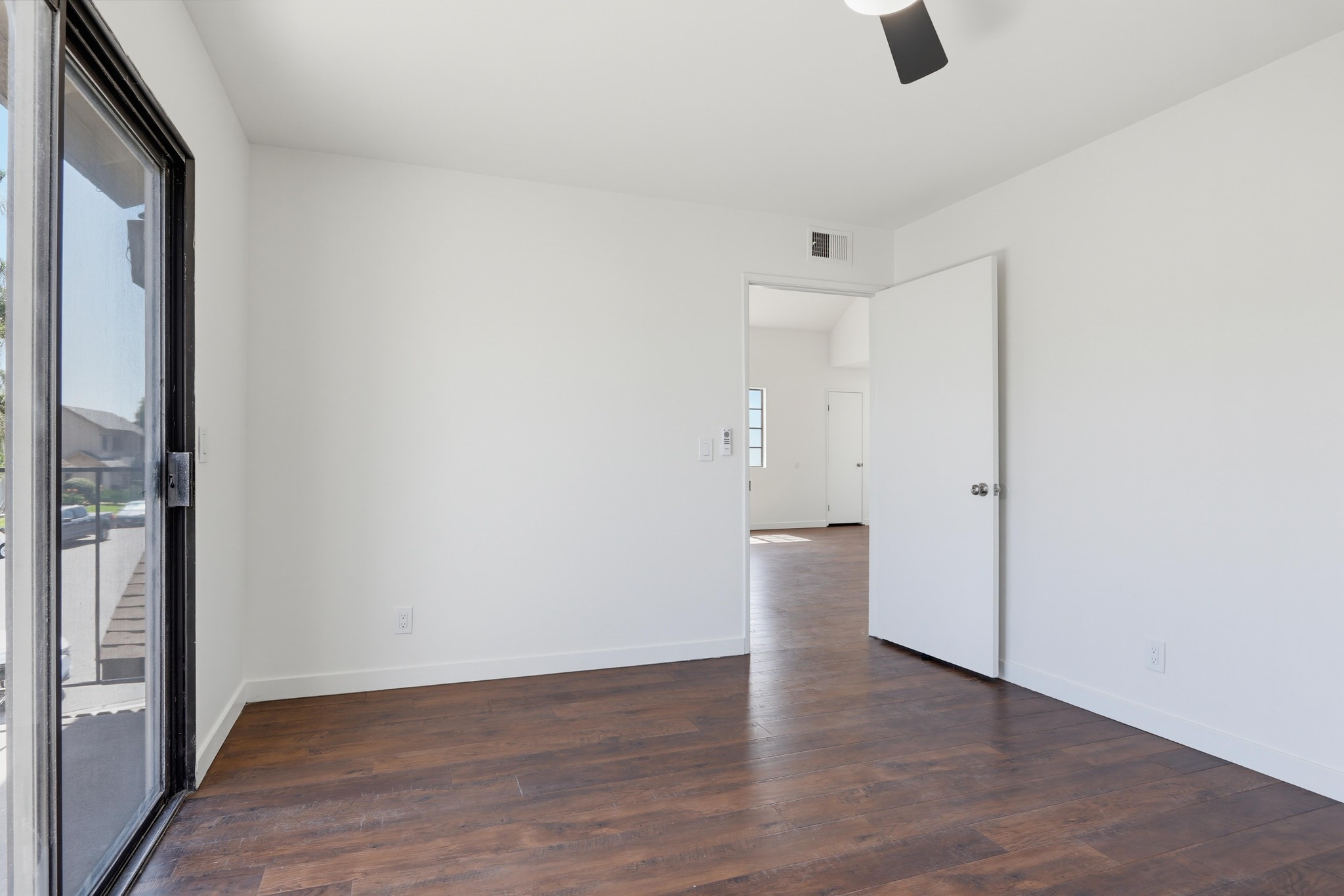 Virtual tour photo 39 of 56 for 4881 Vista Dr Unit 2