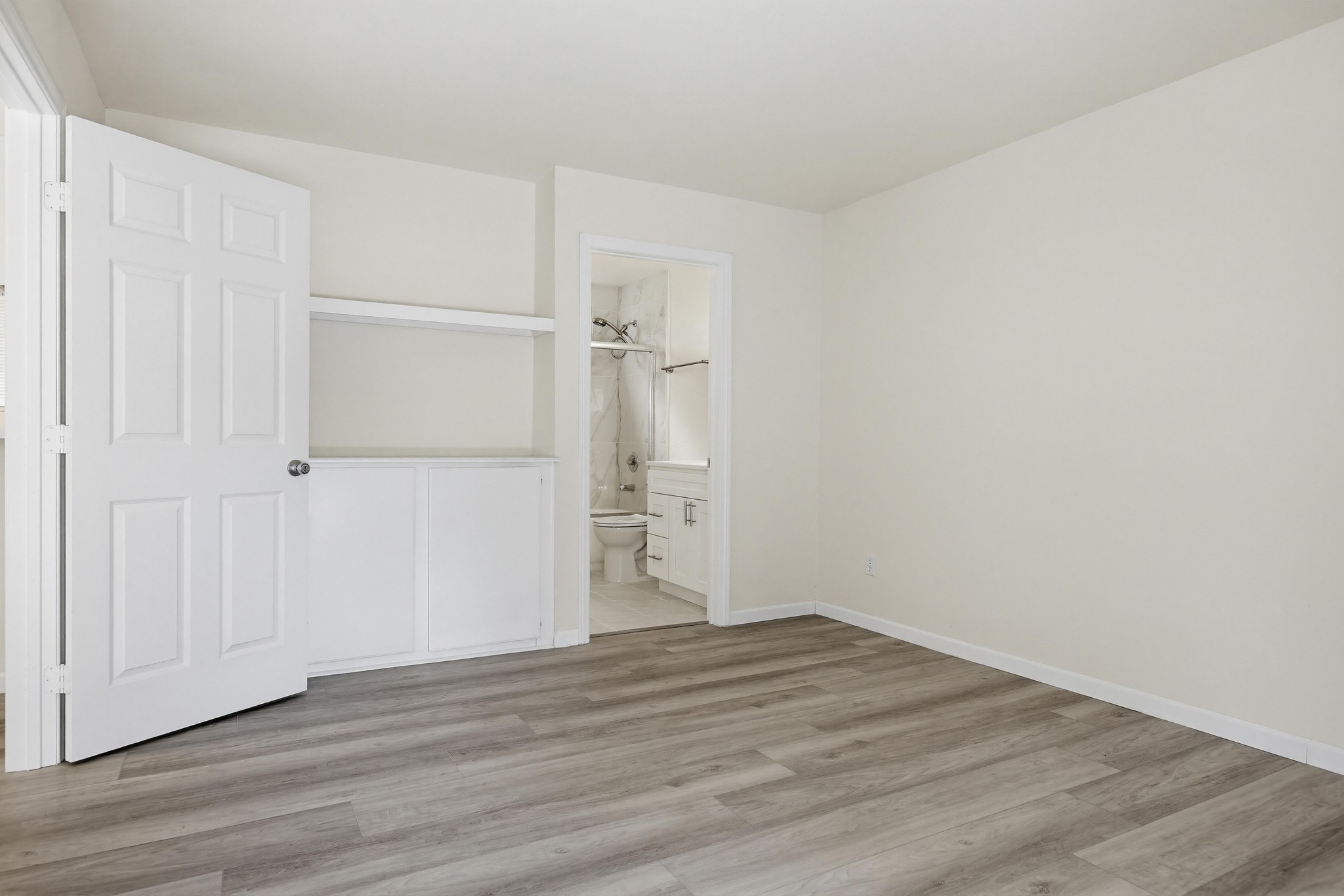 Virtual tour photo 33 of 46 for 4881 Vista Dr Unit 3