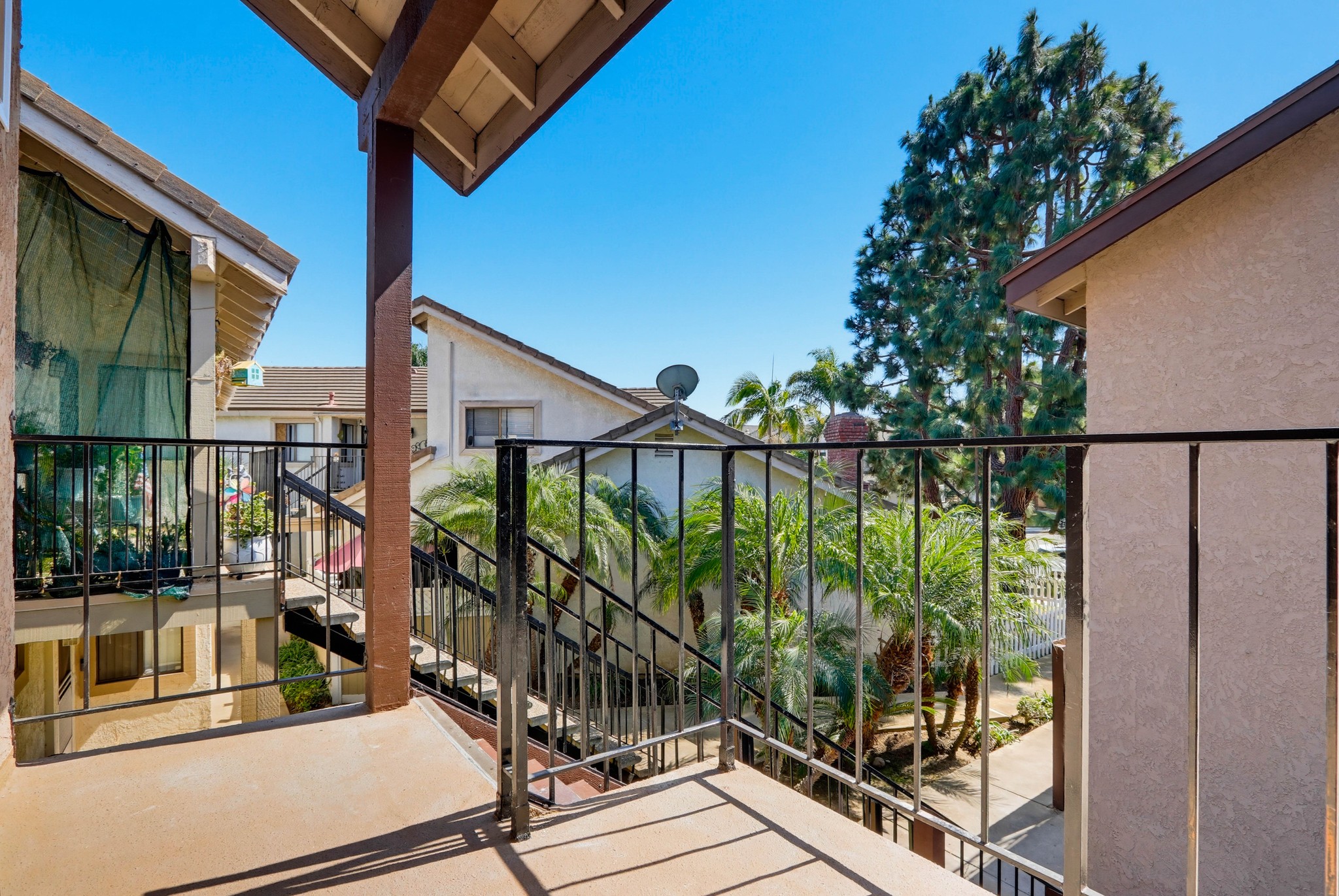 Virtual tour photo 7 of 46 for 4881 Vista Dr Unit 4