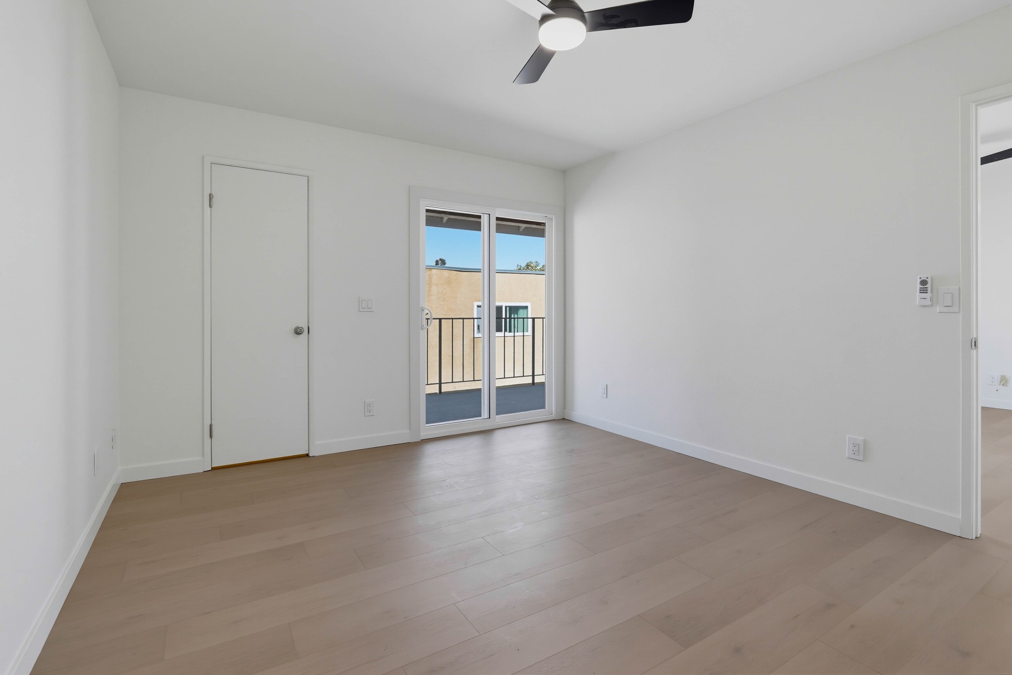 Virtual tour photo 25 of 46 for 4881 Vista Dr Unit 4