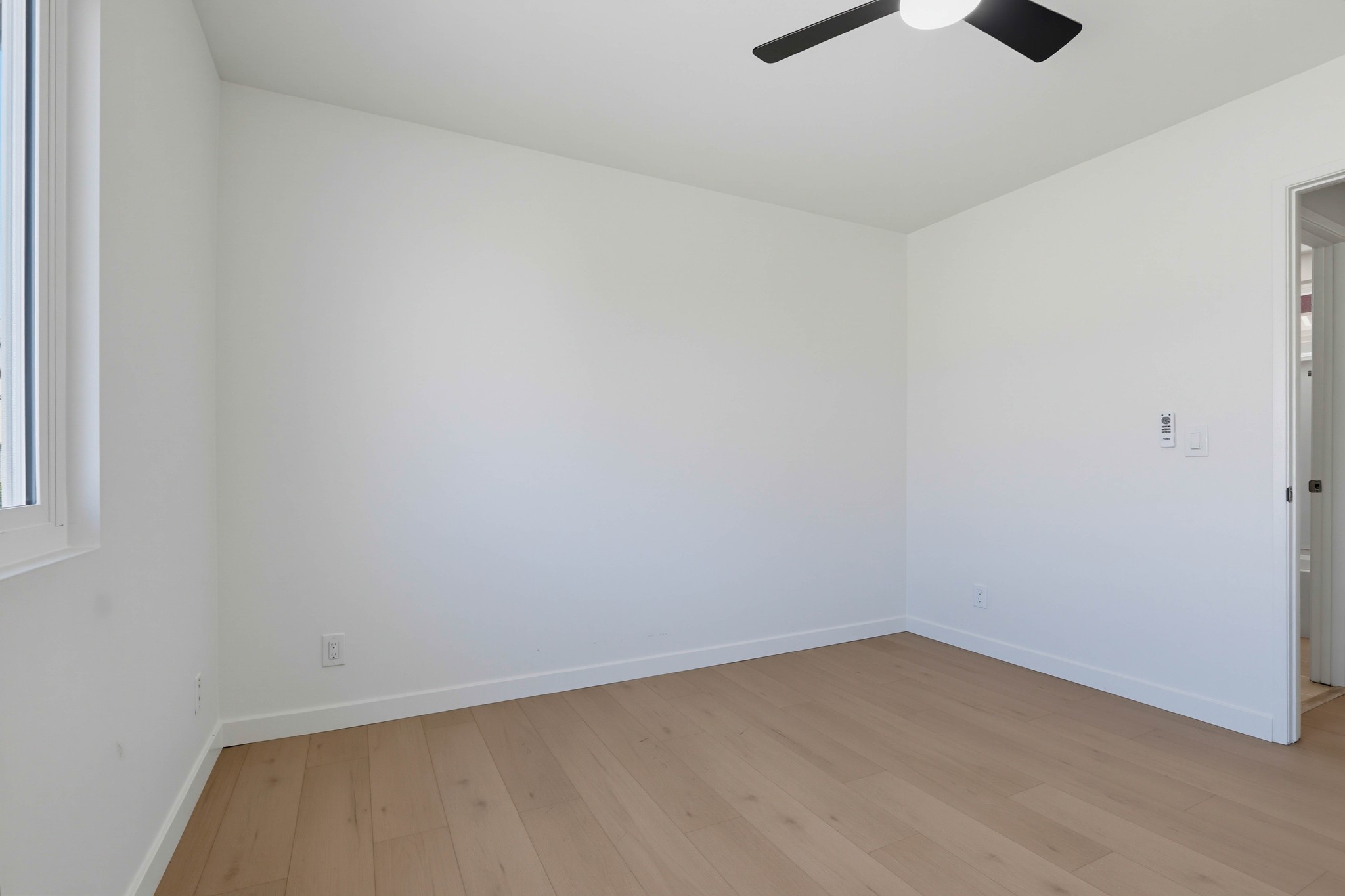Virtual tour photo 31 of 46 for 4881 Vista Dr Unit 4