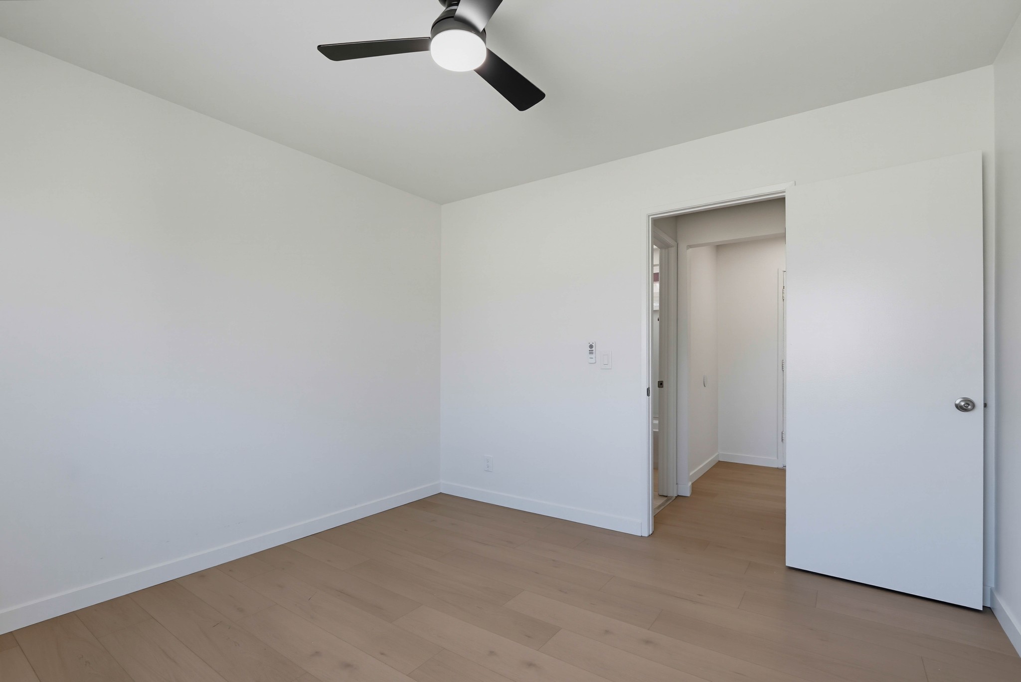 Virtual tour photo 32 of 46 for 4881 Vista Dr Unit 4