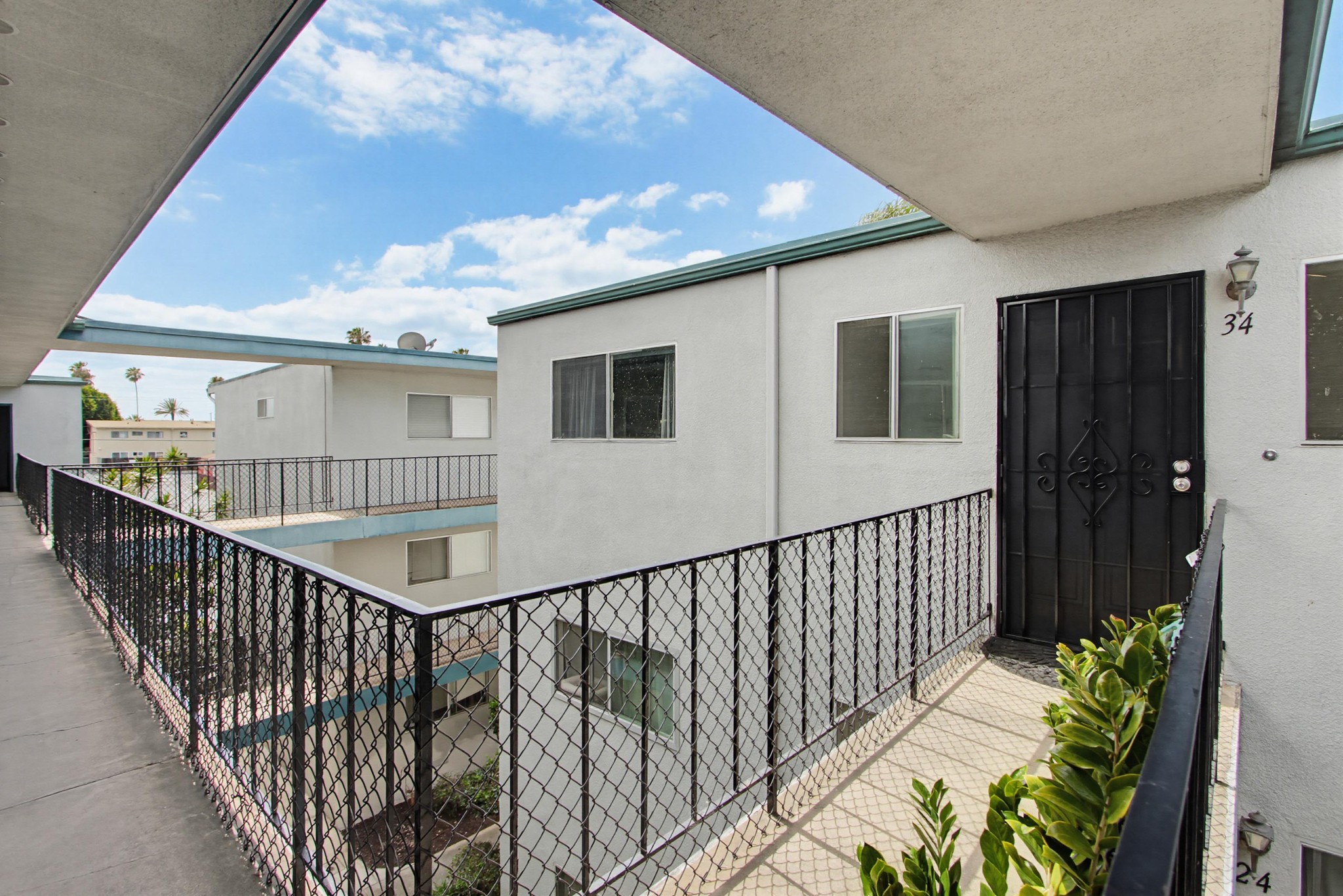 Virtual tour photo 4 of 34 for 4885 Cole St Unit 34