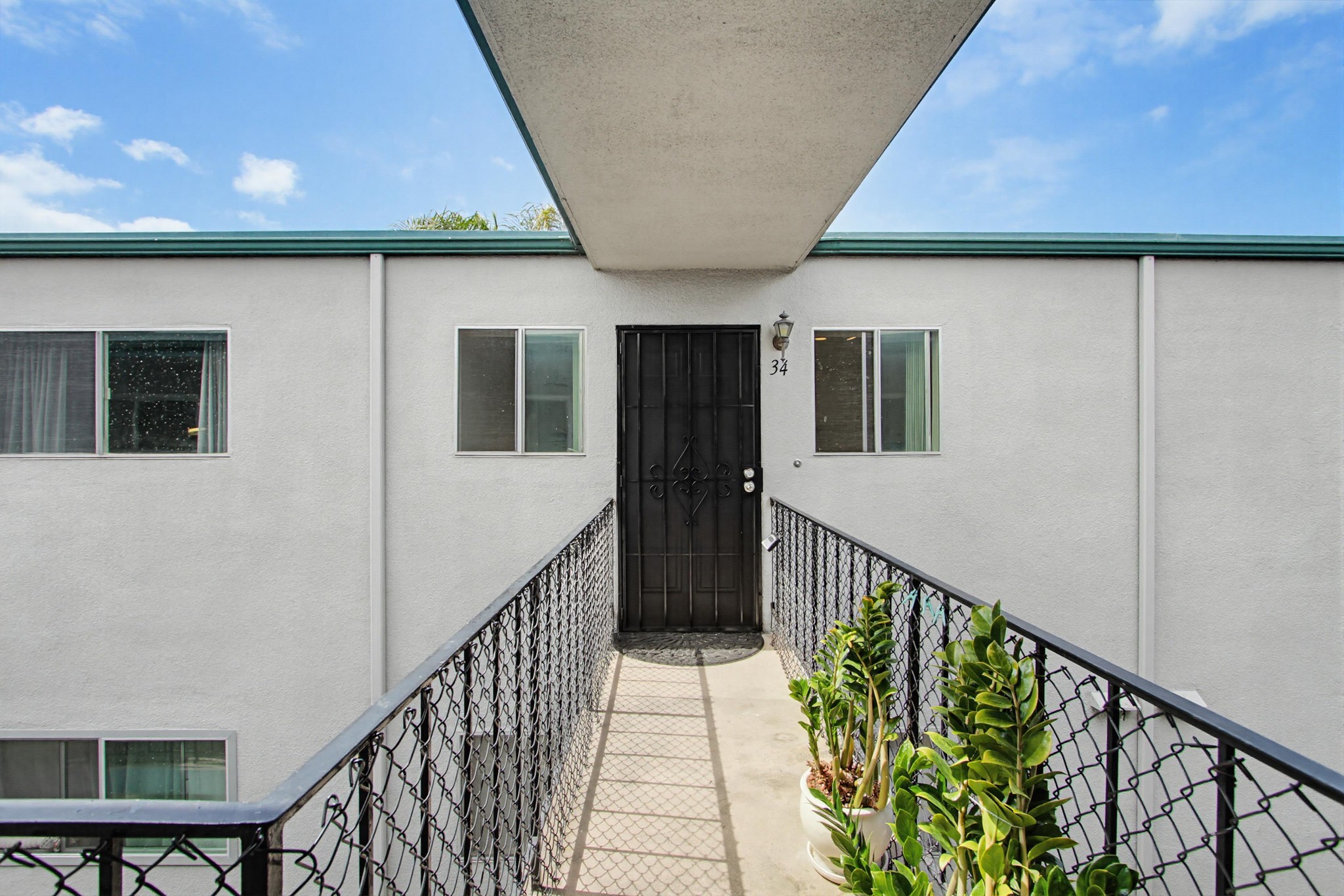 Virtual tour photo 5 of 34 for 4885 Cole St Unit 34