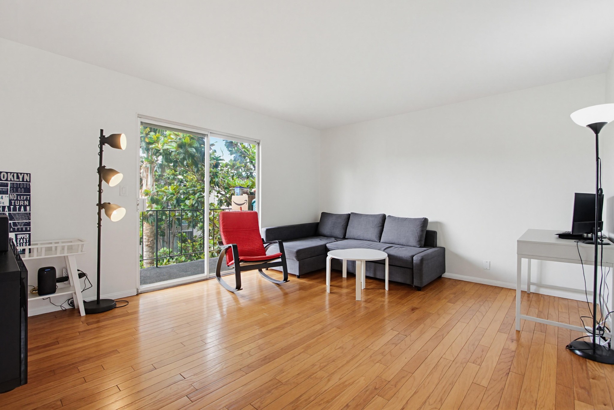 Virtual tour photo 15 of 34 for 4885 Cole St Unit 34