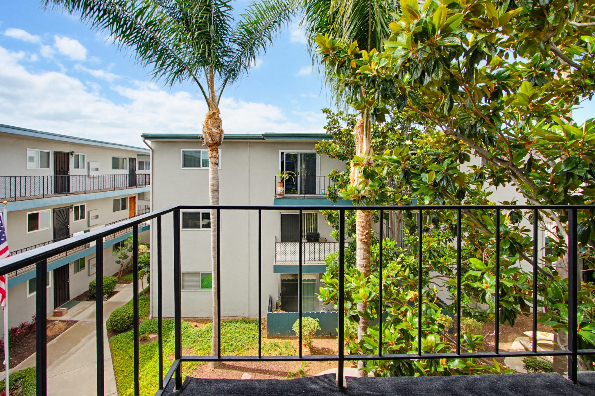 Virtual tour photo 33 of 34 for 4885 Cole St Unit 34