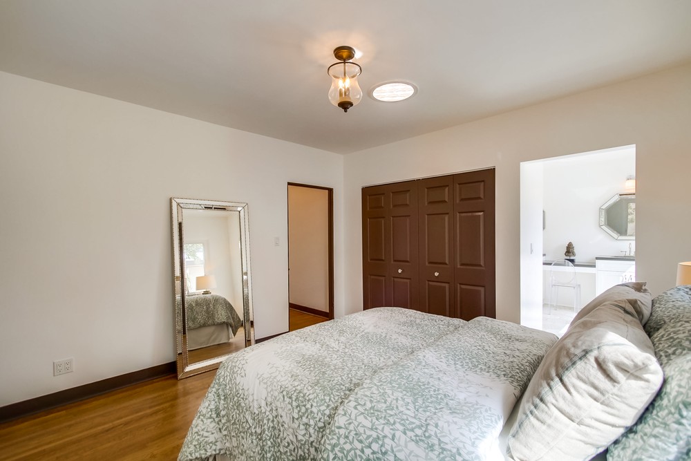 Virtual tour photo 41 of 60 for 4885 Marlborough Dr