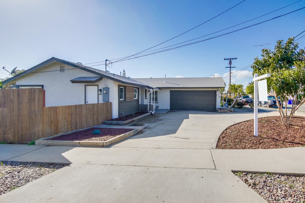 Virtual tour photo 4 of 43 for 4887 Mt Gaywas Dr