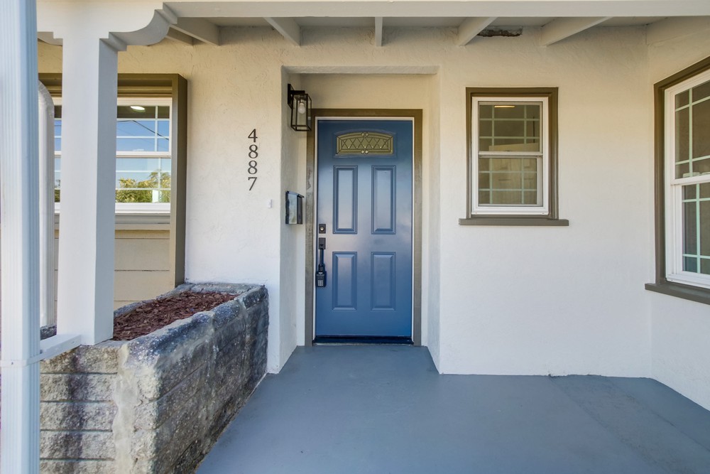 Virtual tour photo 6 of 43 for 4887 Mt Gaywas Dr