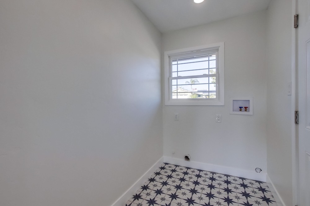 Virtual tour photo 13 of 43 for 4887 Mt Gaywas Dr