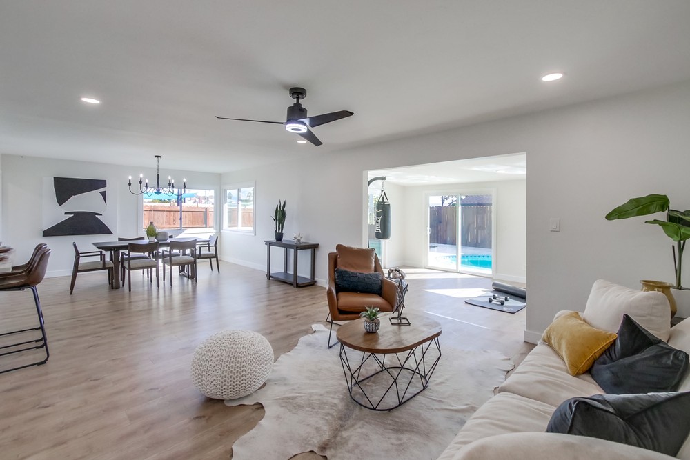 Virtual tour photo 15 of 43 for 4887 Mt Gaywas Dr