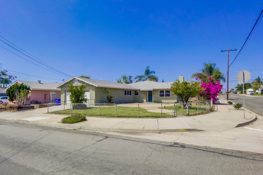 Virtual tour photo 3 of 47 for 4888 Mt Gaywas Dr