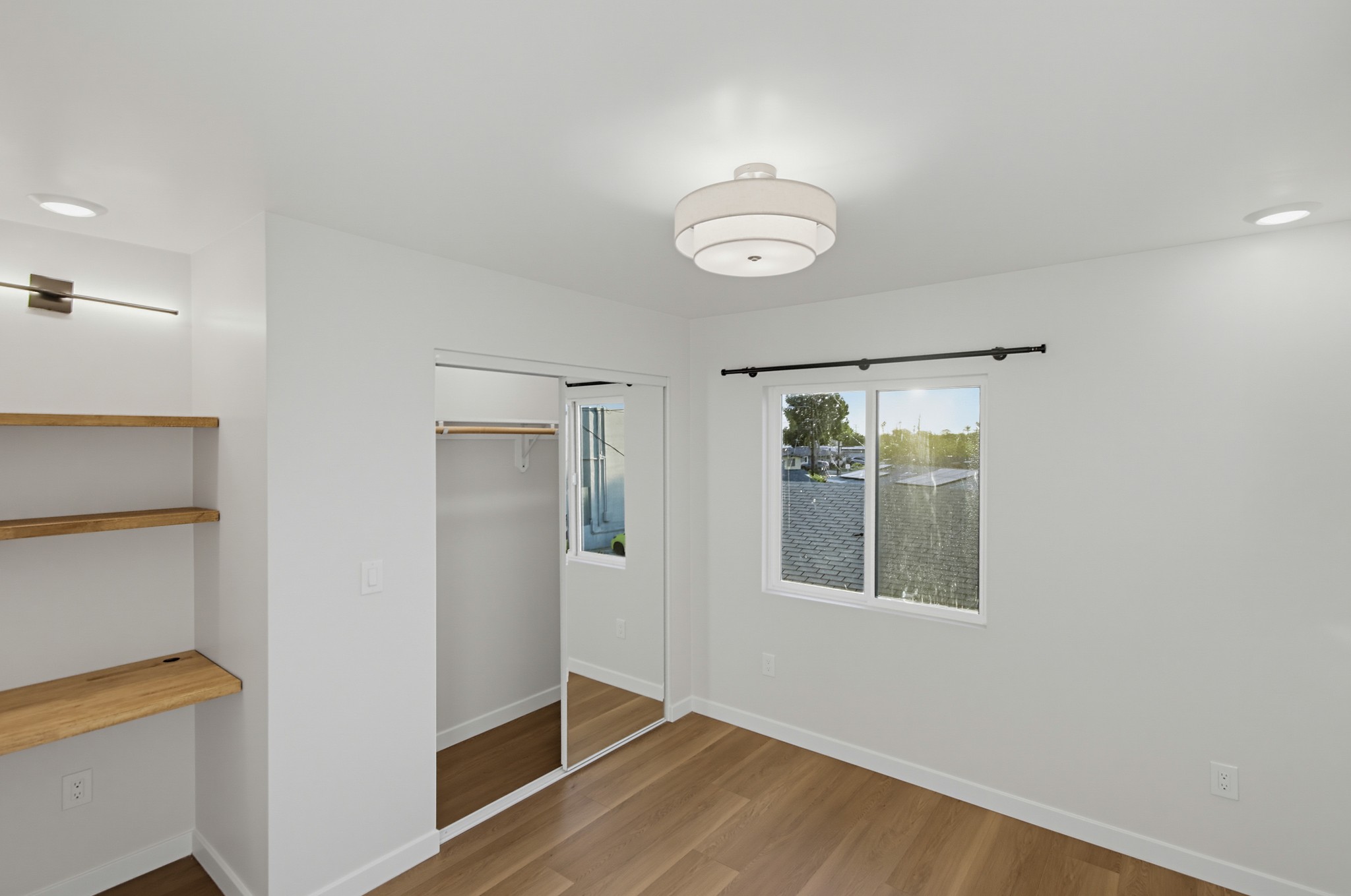 Virtual tour photo 67 of 85 for 4892 Doliva Dr
