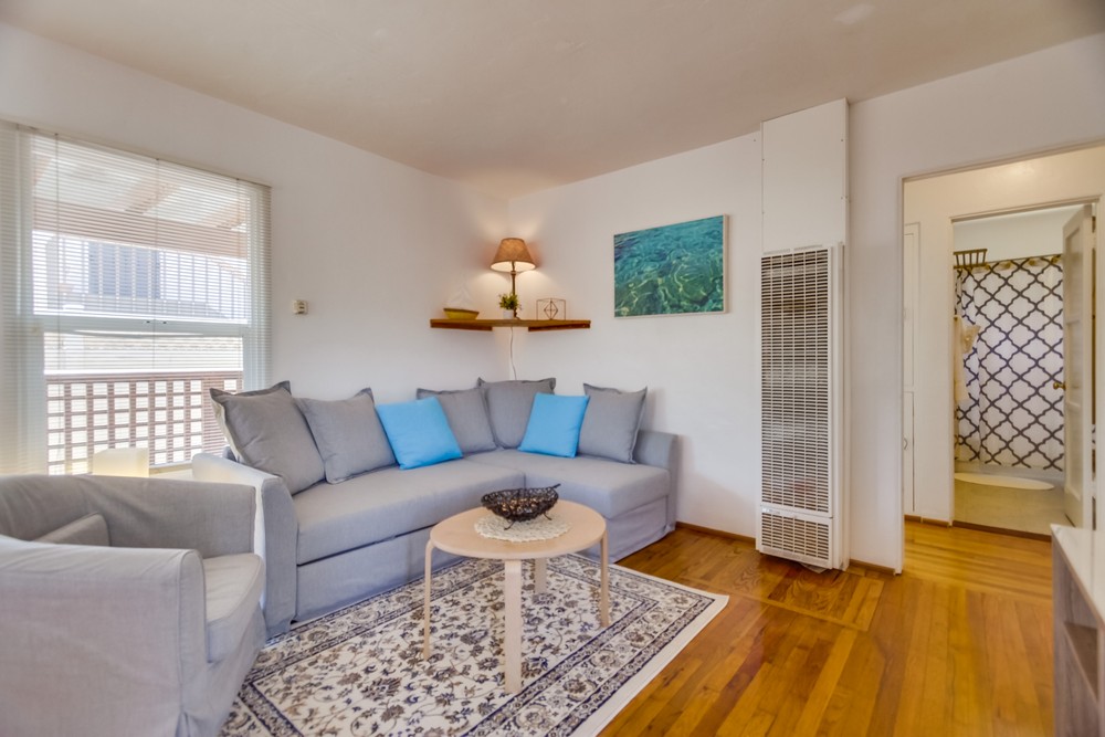 Virtual tour photo 12 of 43 for 4896 Dixie Dr